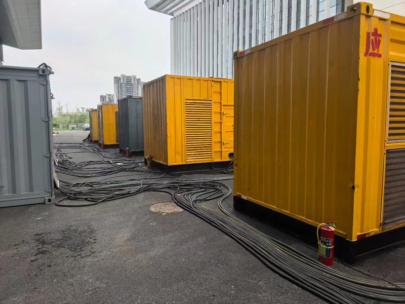 名山不同季节柴油发电机组保养有哪些注意事项?