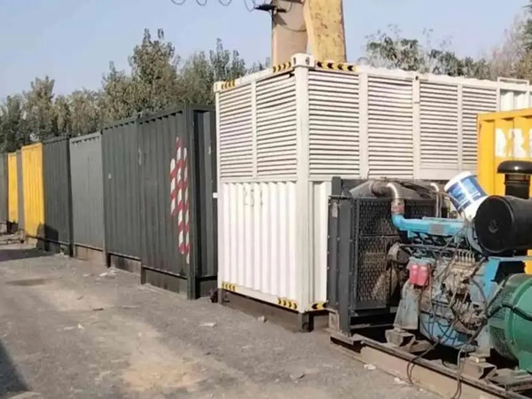 名山200KW柴油发电机机组每小时油耗是多少？